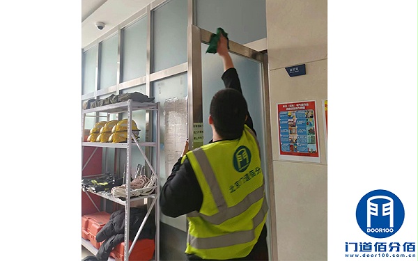 從故障到煥新：中車公司地彈門地彈簧維修全過程