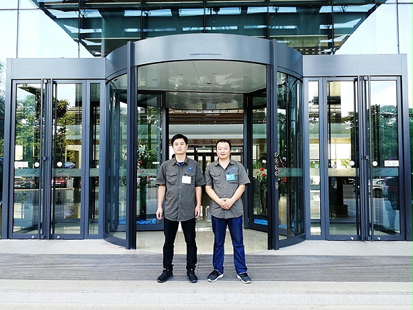 門道佰分佰自動(dòng)門維修團(tuán)隊(duì)六