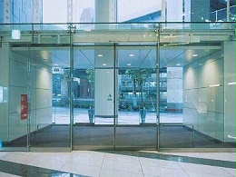 闡述自動門與門禁系統的配合