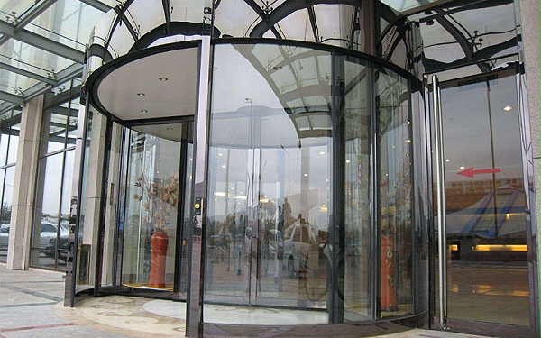 自動旋轉(zhuǎn)門是如何鎖門的？旋轉(zhuǎn)門門鎖介紹