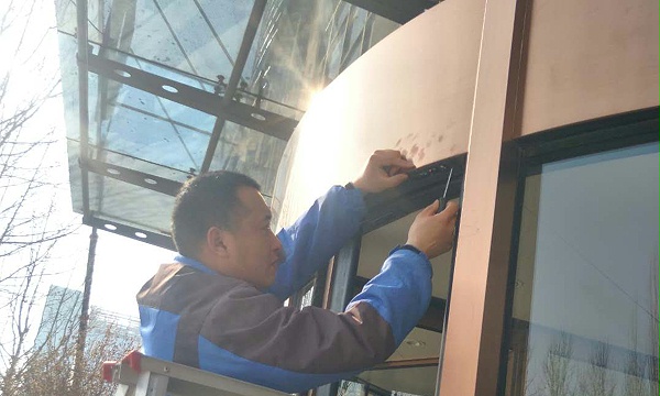 自動旋轉門啟動傳感器維修