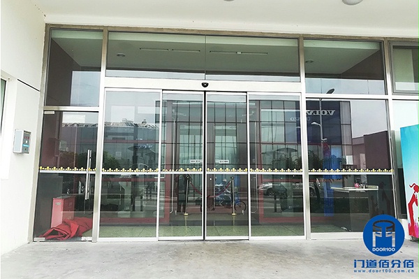 北京祥龍博瑞汽車園自動(dòng)平移門維修服務(wù)案例