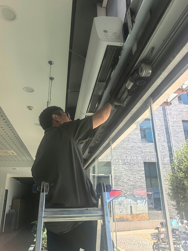 8ab73834532ef0d07a8332421bbff299_compress