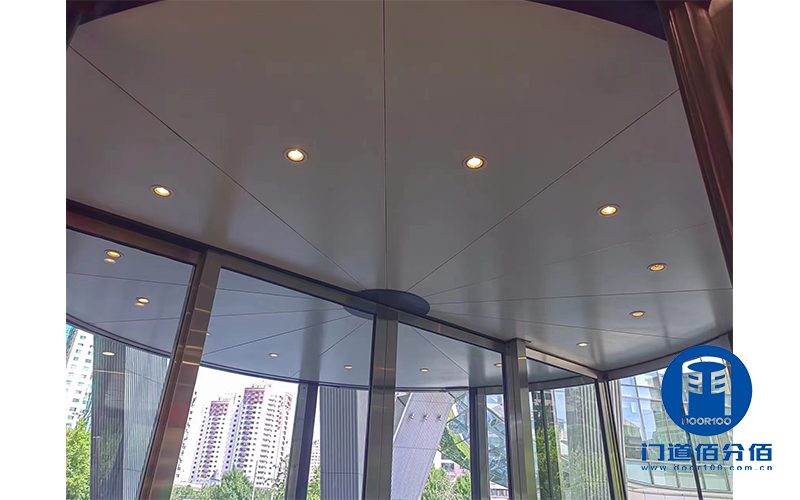 國電集團辦公大廈寶盾旋轉門保養案例