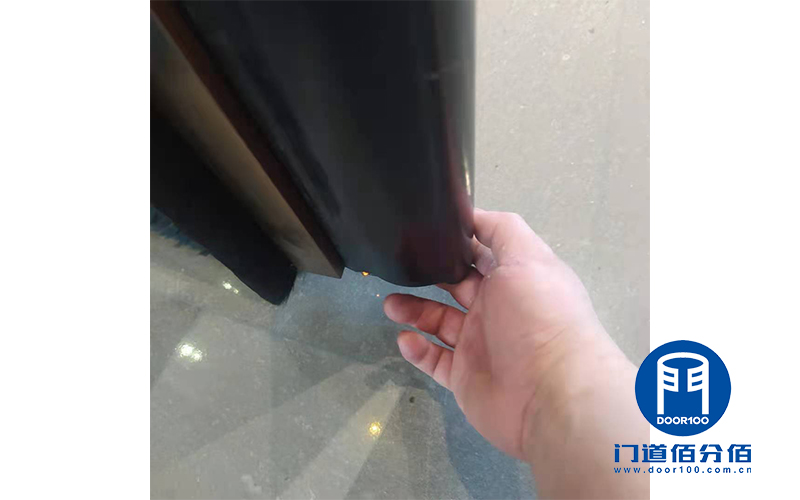 酒店門區大門保養服務-旋轉門與地彈門