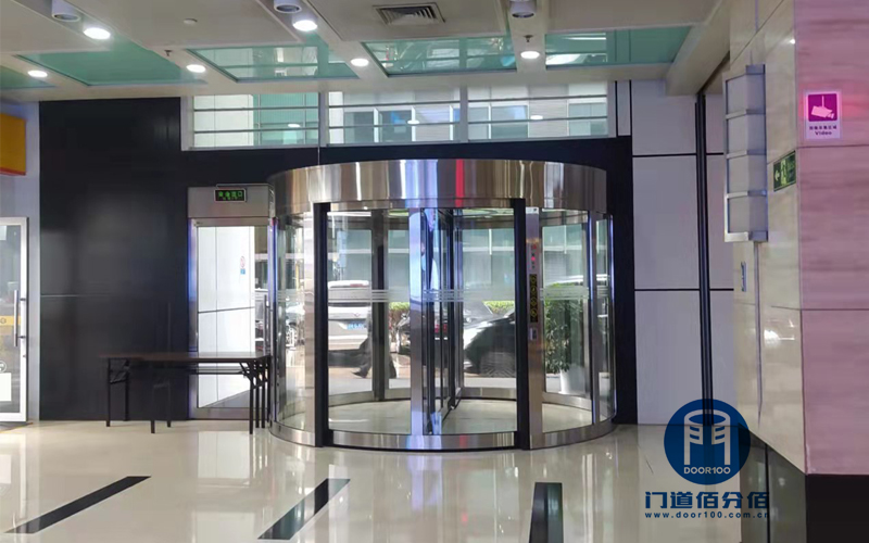 定期維護，保障壽命丨旋轉兩翼電動門護理保養案例