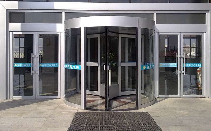 四翼自動旋轉門