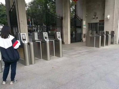 淺析校園人臉識別閘機應具備哪些要求