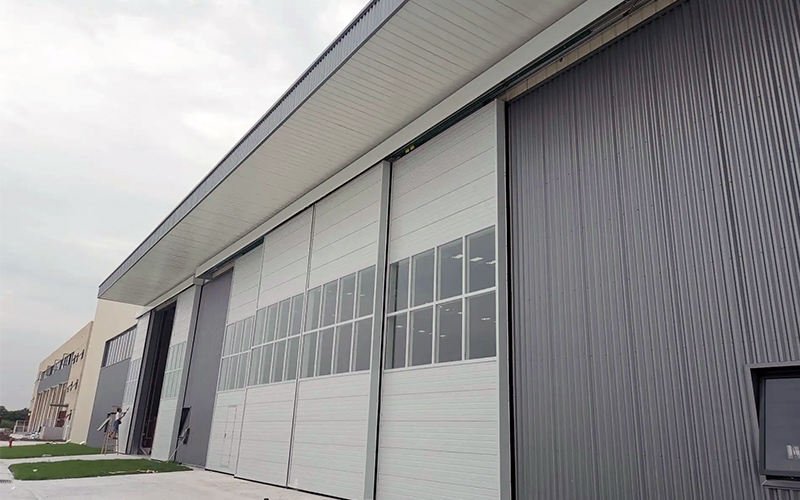 工業(yè)門種類繁多，如何為不同場景挑選合適的門？2