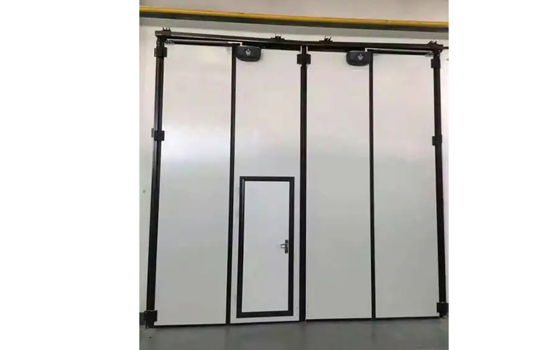 延長工業折疊門壽命，保養攻略來襲