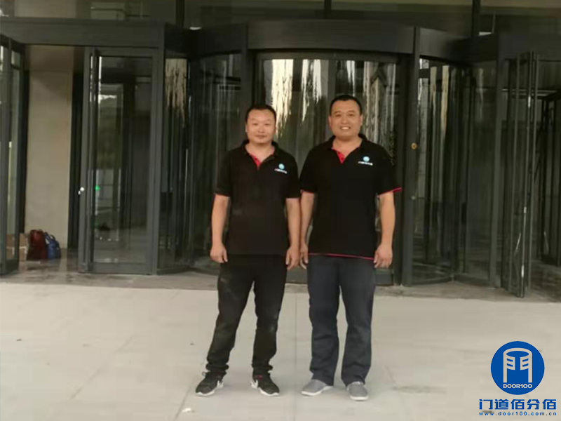 濟南黨校多瑪自動旋轉(zhuǎn)門電器系統(tǒng)維修升級服務(wù)