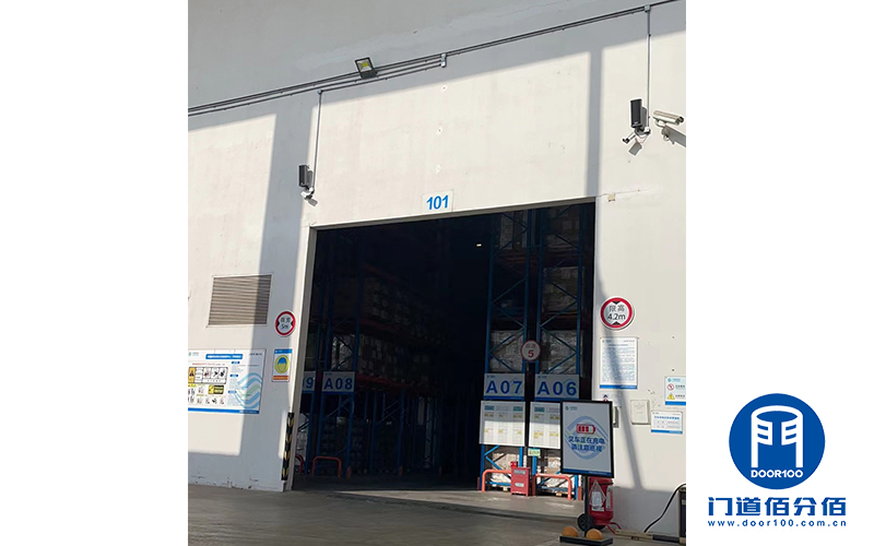 移動公司倉庫提升門保養(yǎng)案例