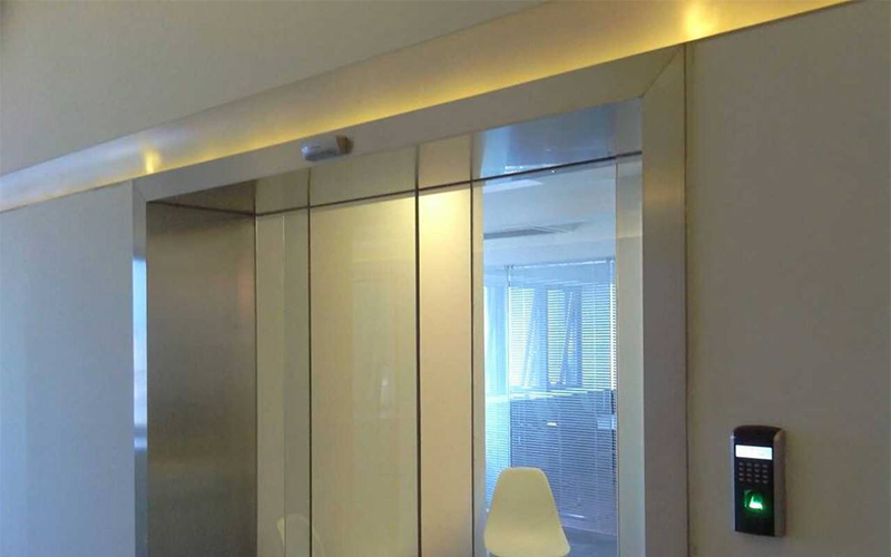 自動門門禁控制系統