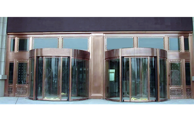 如何確認旋轉門外觀與功能？這些需考量