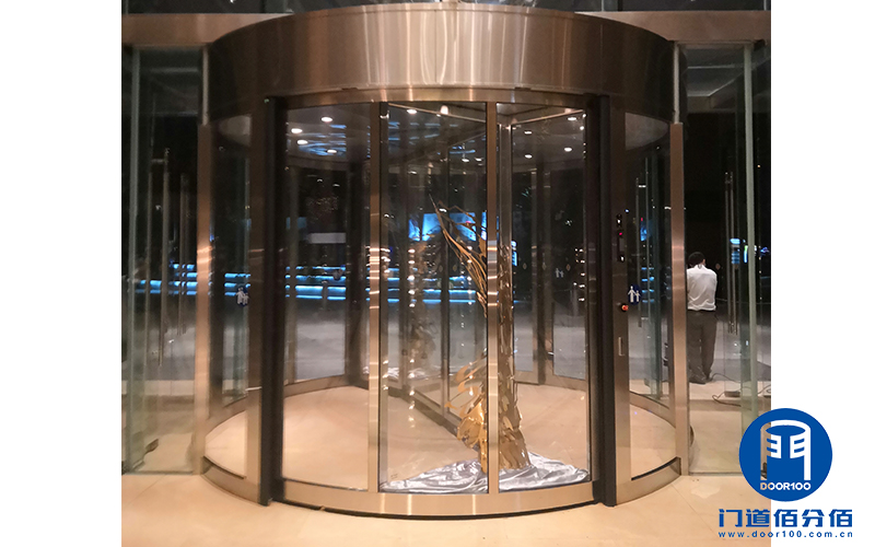 福州某洲際酒店必盛兩翼旋轉(zhuǎn)門內(nèi)平移門維修服務