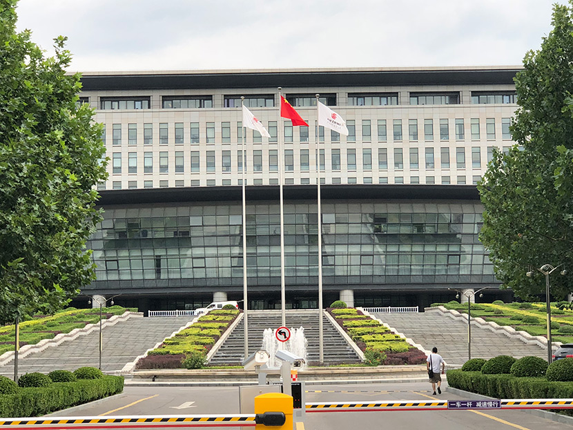 北京國航總部大樓自動門維修服務案例