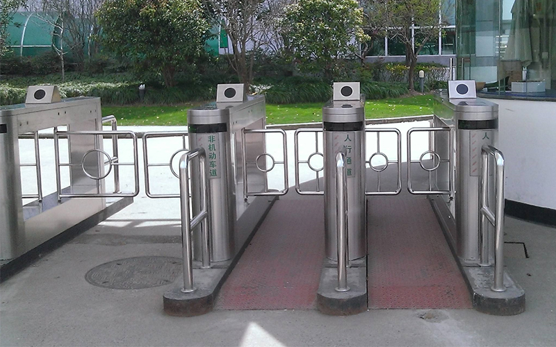 做好擺閘與翼閘維護(hù)保養(yǎng)，延長(zhǎng)使用壽命不是夢(mèng)之?dāng)[閘