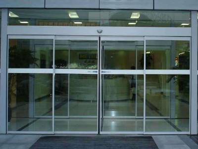 防疫丨進出口無接觸自動門，減少疫情感染的利器