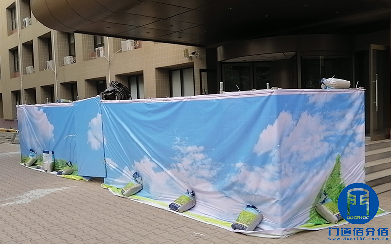 中國建材集團旗下大廈兩翼自動環柱旋轉門工程案例