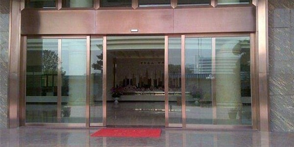 自動感應(yīng)門維修，通過工作原理為您解析自動門感應(yīng)故障維修方法