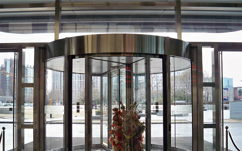 熱風(fēng)幕和空調(diào)有何區(qū)別？其原理和作用是什么？