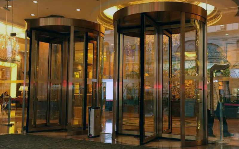 深入了解四翼旋轉(zhuǎn)門：組成、功能、維修和保養(yǎng)