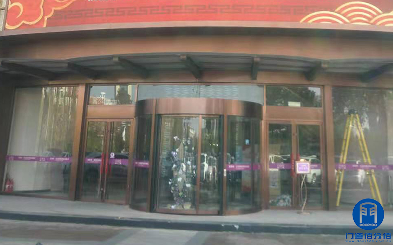 淄博整形美容醫(yī)院自動(dòng)兩翼旋轉(zhuǎn)門(mén)保養(yǎng)服務(wù)案例