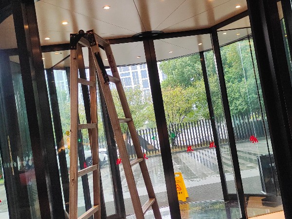 南京<i style='color:red'>酒店</i>保養_故障檢修維護