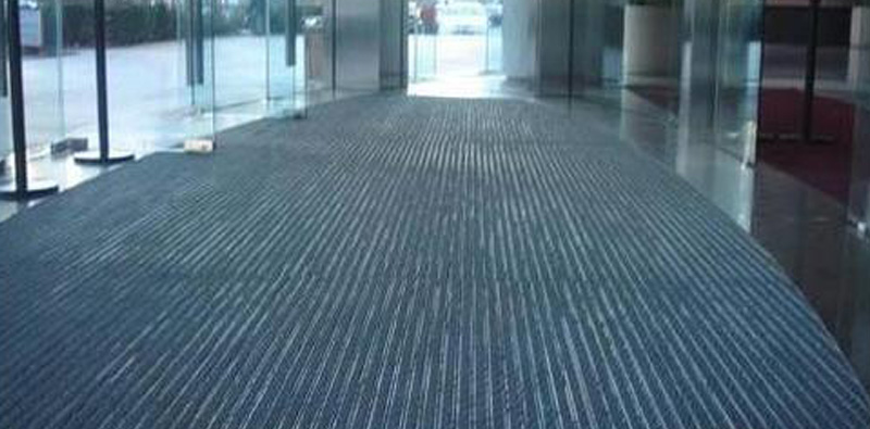 旋轉門鋁合金地墊鋪設、清潔和保養方法