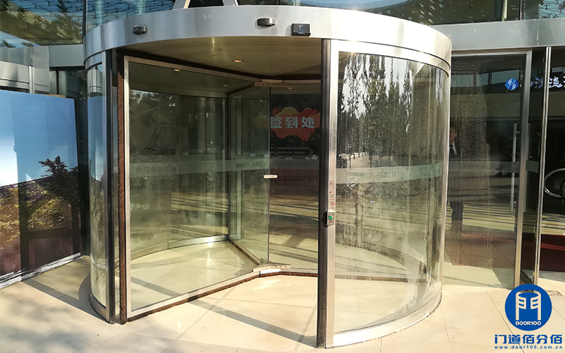 北京軟件園卡巴自動三翼旋轉門保養服務案例